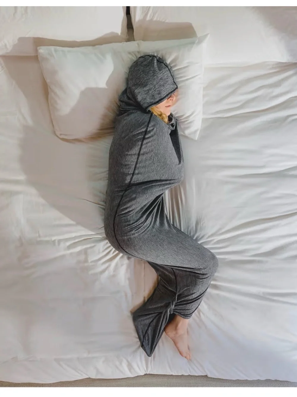 HugSleep Sleep Pod in Teal Blue